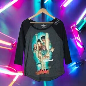 Her Universe Marvel Runaways NWT Women's Junior Medium Graphic Raglan Shirt